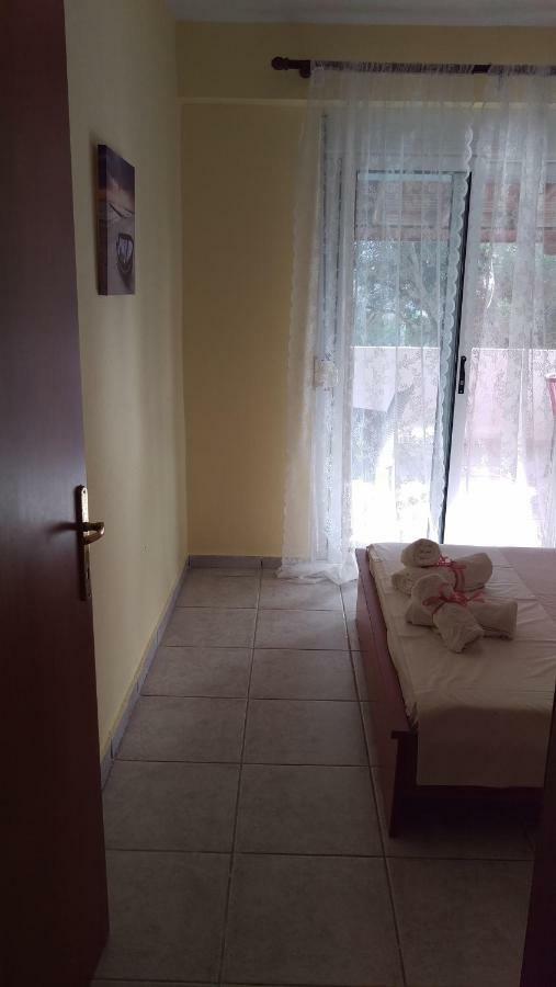 Dimitris & Vassiliki'S Apartment Ποσείδι Εξωτερικό φωτογραφία